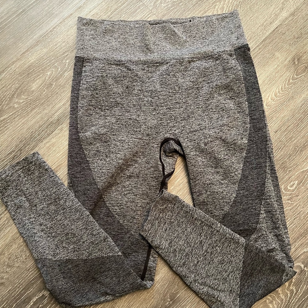 Victoria’s Secret PINK Active Wear Leggings
